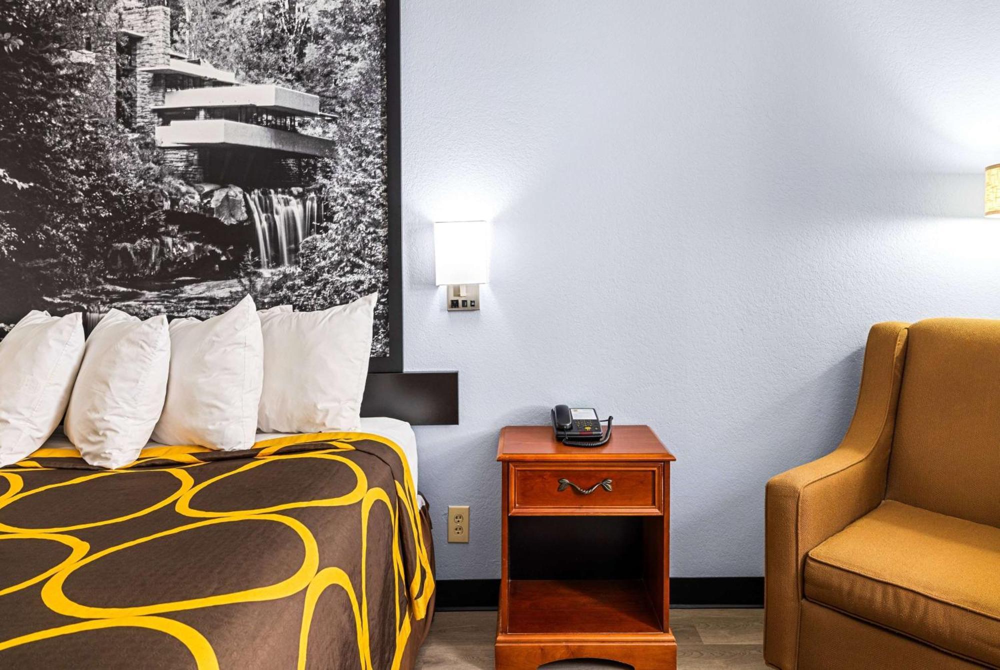 Super 8 By Wyndham Pittsburgh/Monroeville Exterior foto