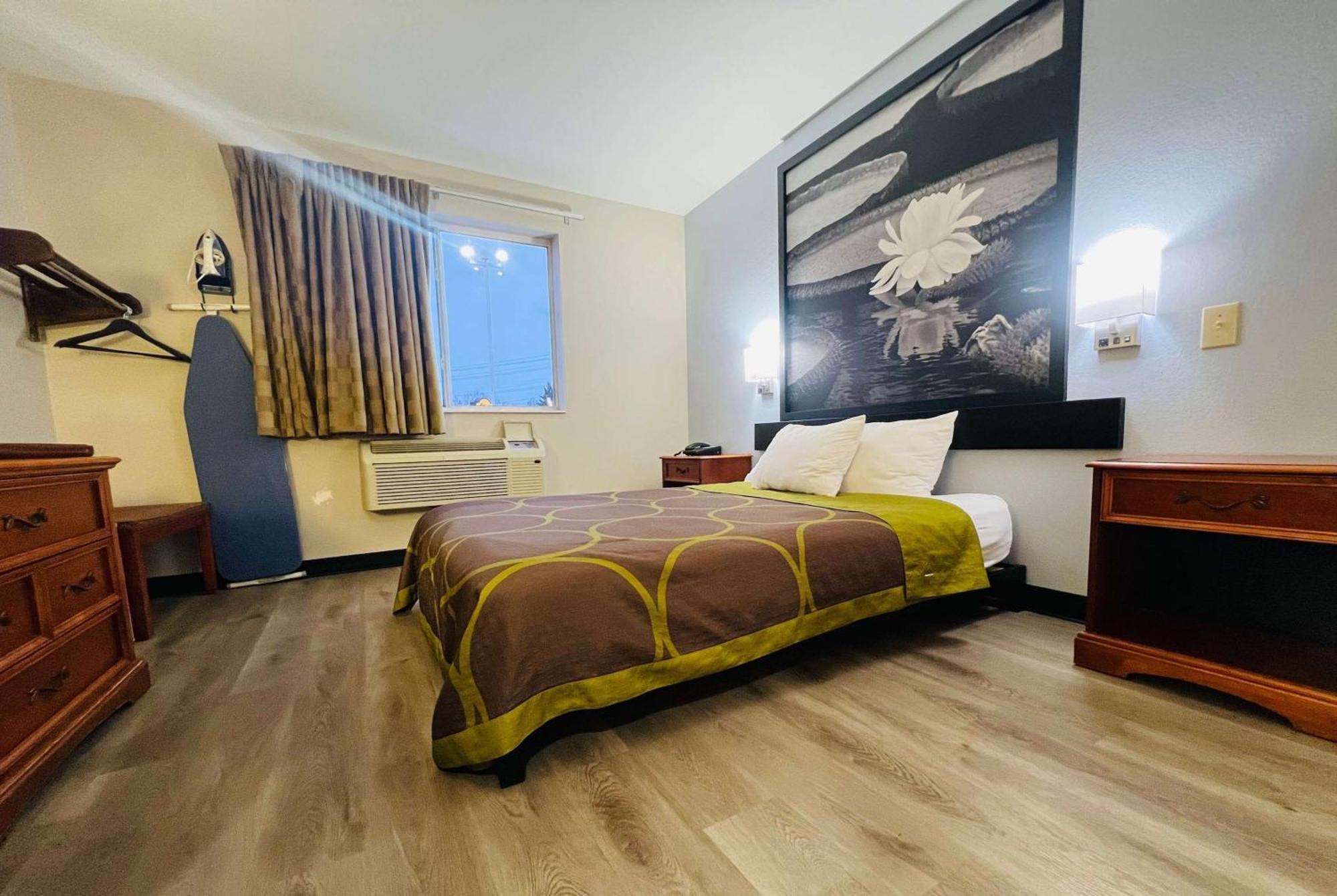 Super 8 By Wyndham Pittsburgh/Monroeville Exterior foto