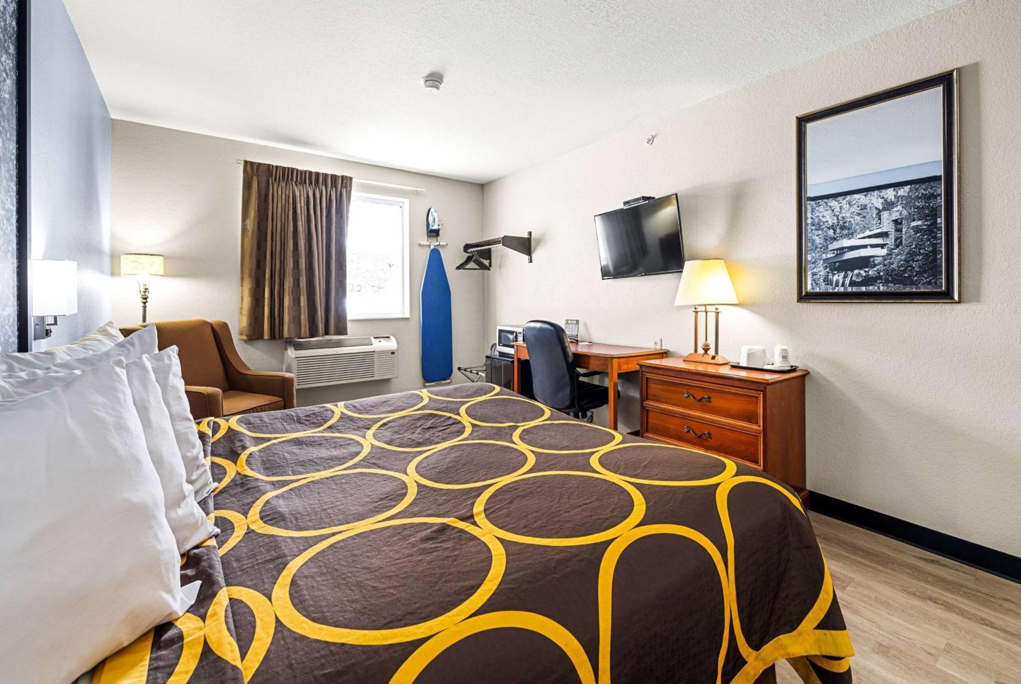 Super 8 By Wyndham Pittsburgh/Monroeville Exterior foto