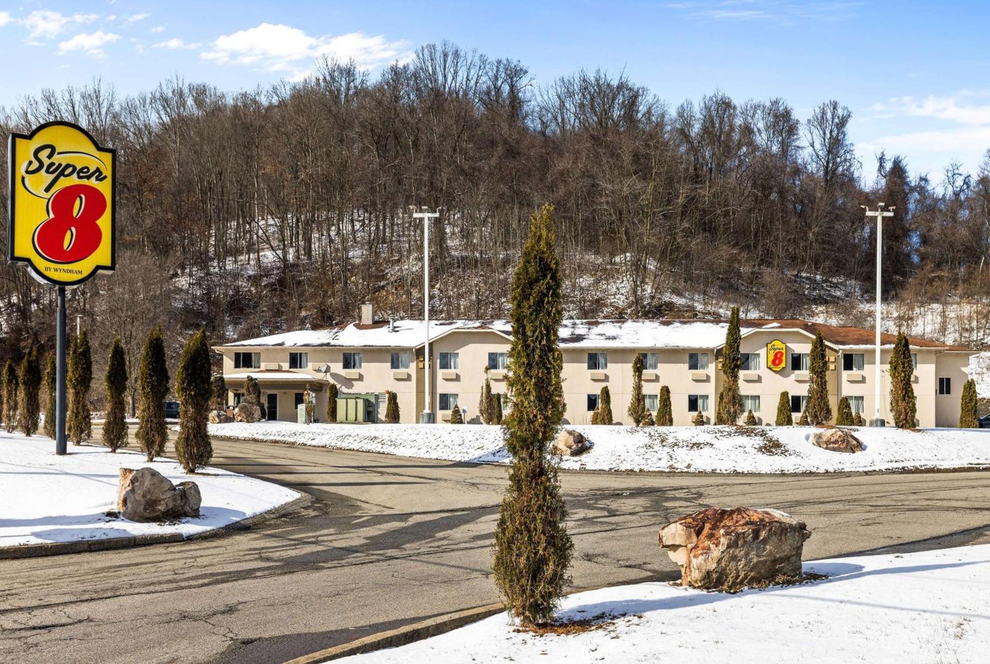 Super 8 By Wyndham Pittsburgh/Monroeville Exterior foto